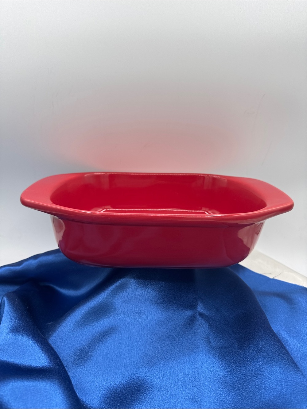 Red Chantal 1 3/4 Quart Baking Dish